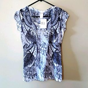 NWT Guess Tshirt